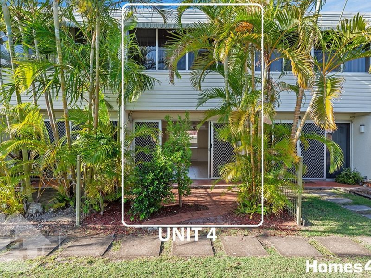 UNIT 4 2A MOFFATT ST, SCARBOROUGH QLD 4020, 0 chambres, 0 salles de bain, Townhouse