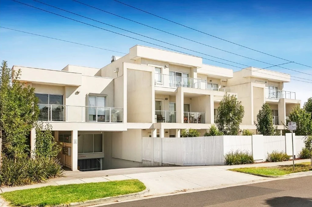 Modern Two-Bedroom Apartment in the Heart of Clayton