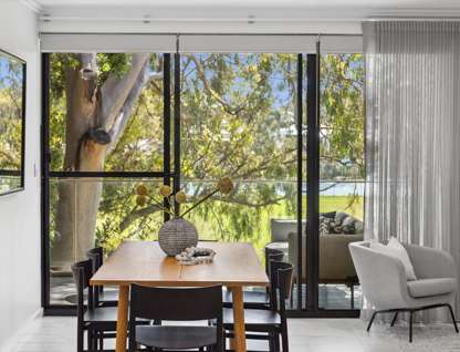 4/3 Roberta Street, Jolimont, WA 6014, 2 Bedrooms, 2 Bathrooms, Apartment