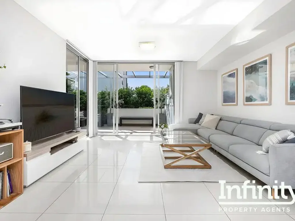Luxury 2-Bedroom Apartment in "Park Grove"