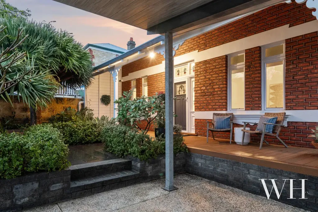 East Fremantle 4 Bedroom Timeless Character Meets Contemporary Architectural Vision