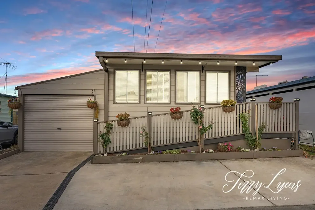 Burpengary 1 Slaapkamer RENOVATED FROM TOP TO TOE!