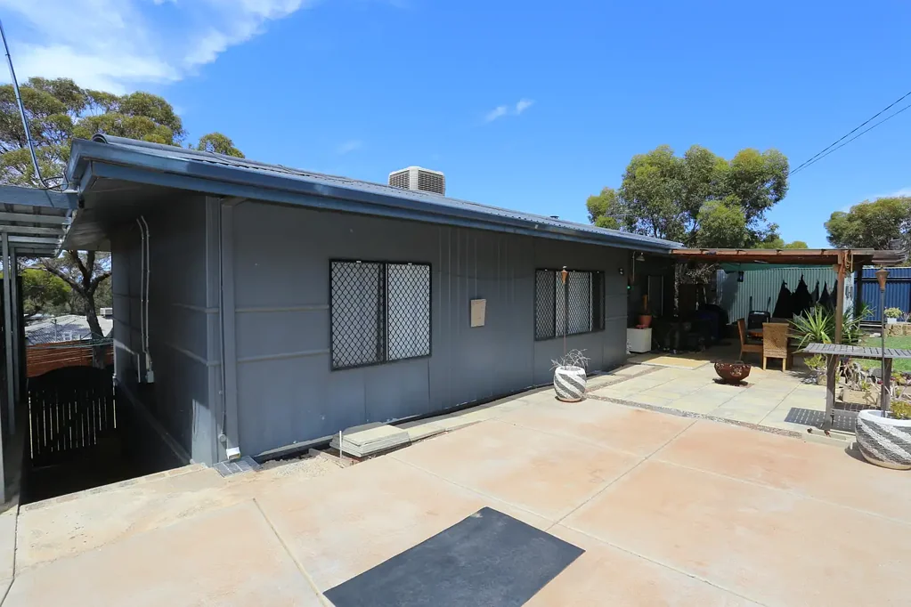 8 Sandalwood Lane, Kambalda East, WA 6442