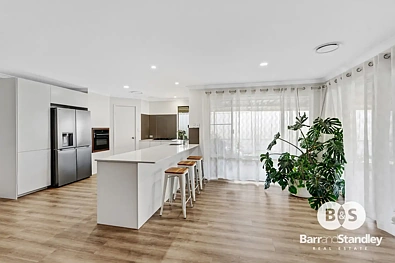 2 Silvergull Terrace, Australind, WA 6233, 5 રૂમ, 2 બાથરૂમ, House