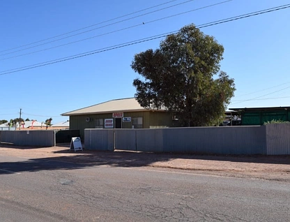 Lot 233 Saint Nicholas Street, Coober Pedy, Outback, 4 Schlafzimmer, 2 Badezimmer, House
