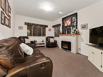 19 Deebing Street, West Ipswich, QLD 4305, 3 Bedrooms, 2 Bathrooms, House