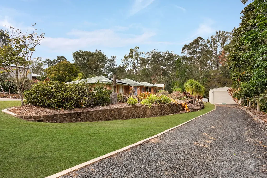 Chuwar 4房 宽敞宁静兼顾家庭舒适 — 5,000平方米的 Chuwar 宁静生活 Acreage Serenity Meets Family Comfort — 5,000sqm of Peaceful Chuwar Living