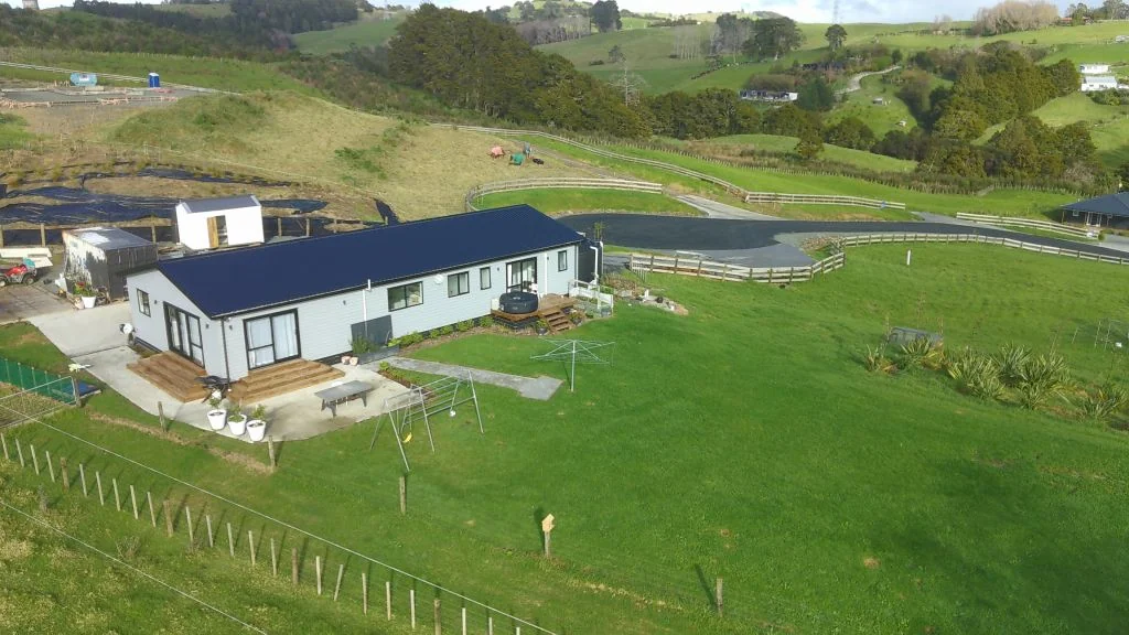 Kaiwaka 4 Bedroom MODERN HILLTOP + VIEWS & FUTURE POTENTIAL!