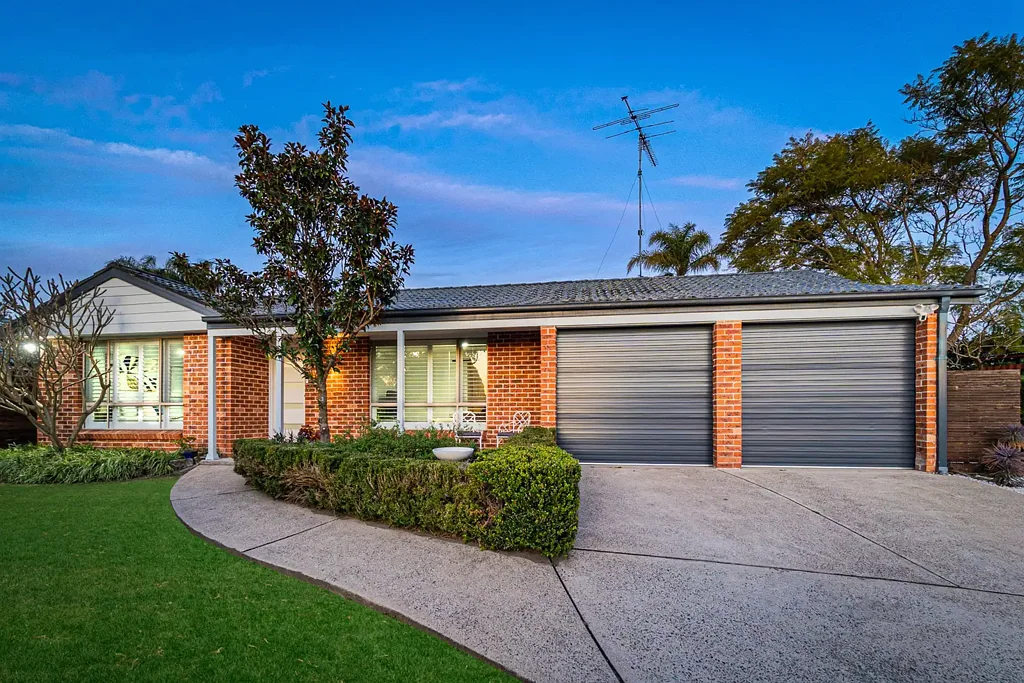 Glenhaven 3ਬੈੱਡਰੂਮ Family retreat displaying a superb full renovation