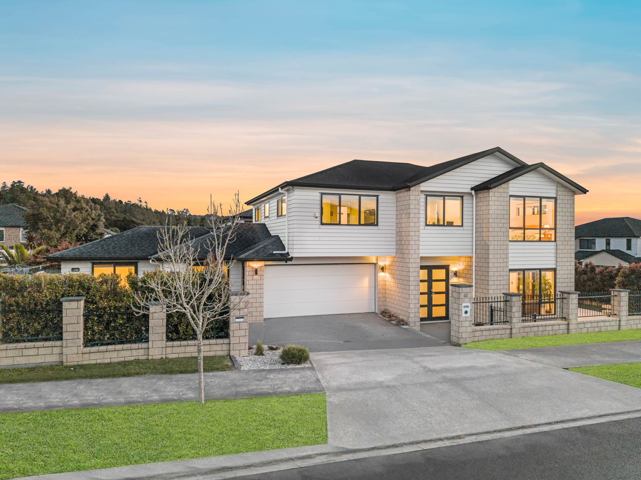 63 Castlederg Drive, Flat Bush, photo 2