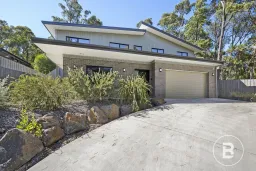 37 Darriwell Drive, Mount Helen