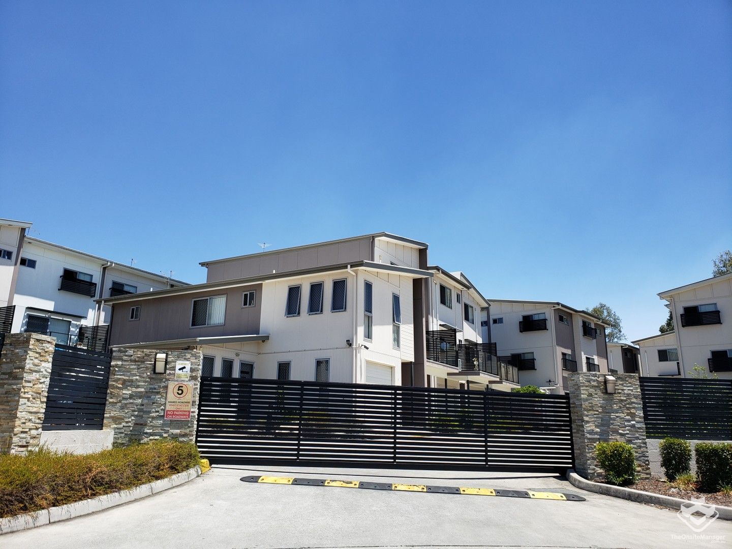 5-13 BROOKVALE DR, UNDERWOOD QLD 4119, 0 غرف, 0 حمامات, Townhouse