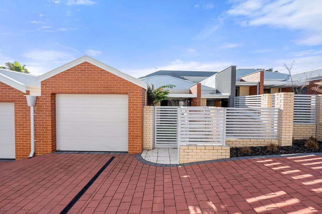13C Challenger Place, Melville, WA 6156