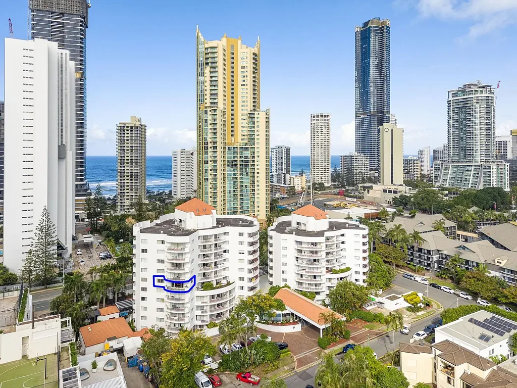 Surfers Paradise 1房  MASSIVE 1 bedroom furnished investment apartment in Surfers Paradise
