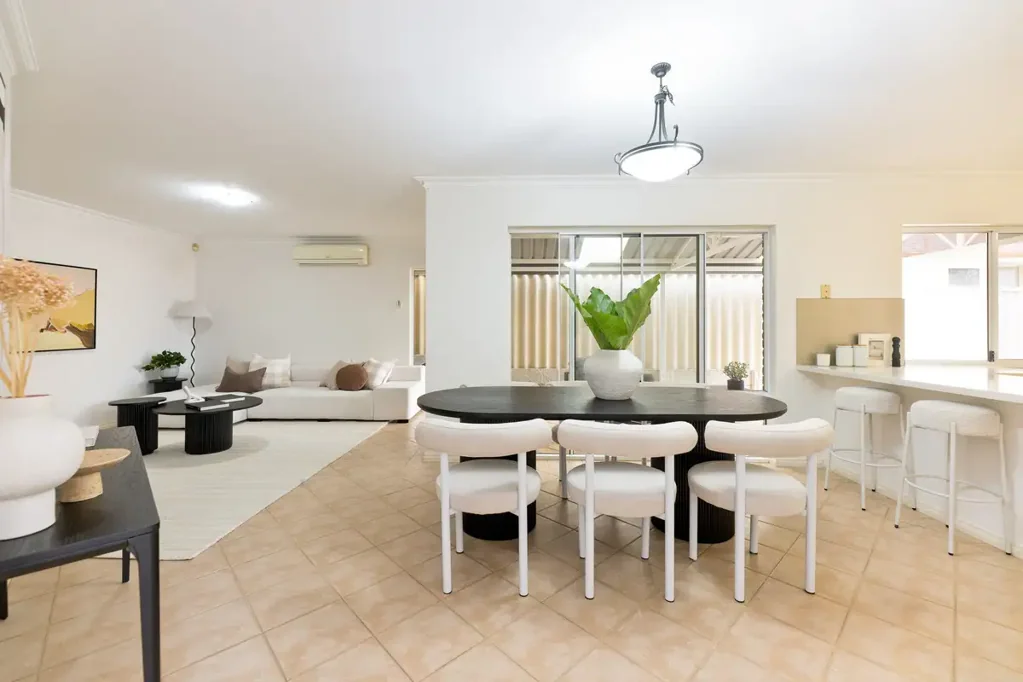 Yokine 5ห้องนอน SPACIOUS FAMILY LIVING IN A CONVENIENT YOKINE LOCATION