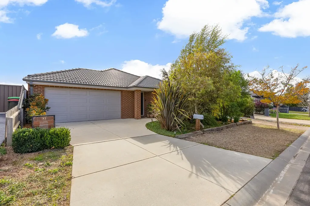 13 Buckland Boulevard, Gisborne, VIC 3437
