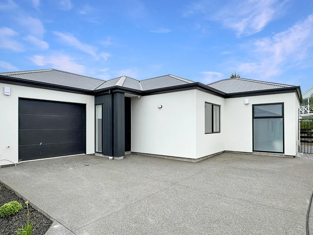 Brand new three bedroom townhouse finished to a high standard.