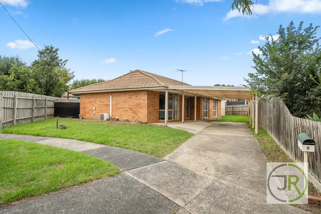 8 Milner Court, Cranbourne, VIC 3977