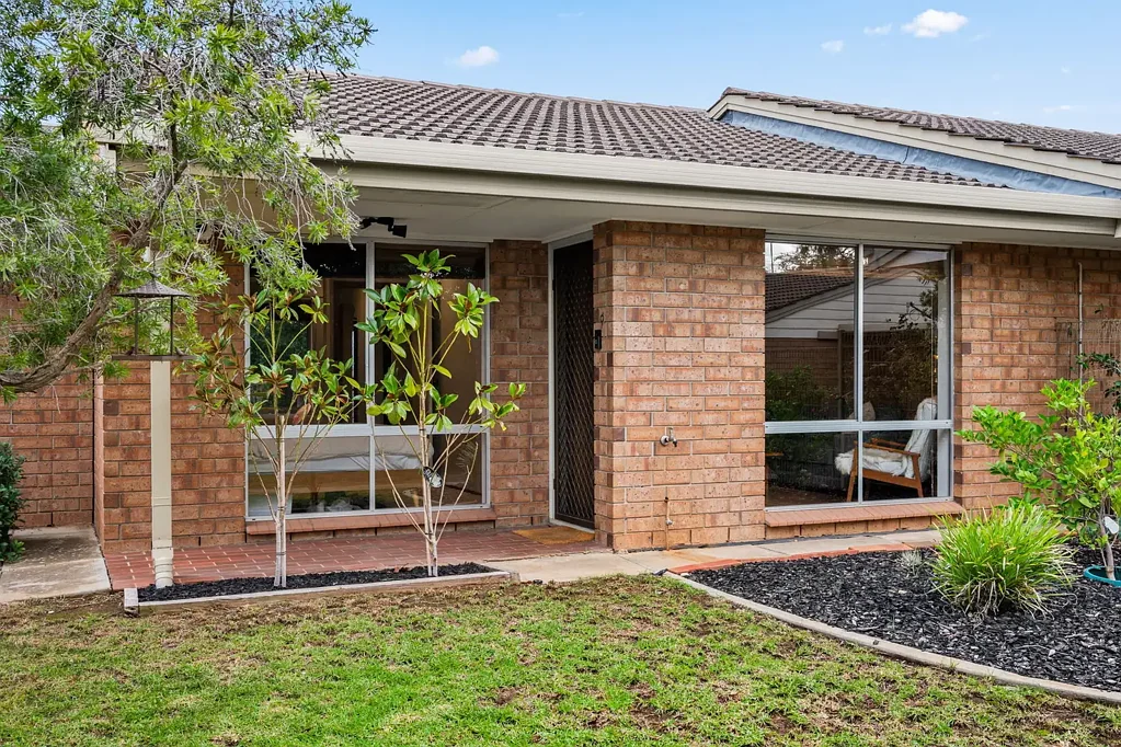 Refreshed, Low Maintenance Living in Convenient Clovelly Park