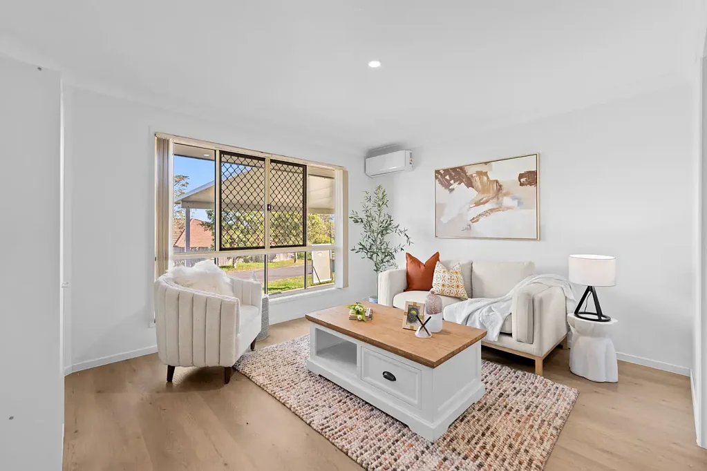 Algester 5房 高品质翻新、多功能居住空间与800平方米分割潜力 Premium Renovation, Multi-Living Versatility & Subdivision Potential on 800SQM