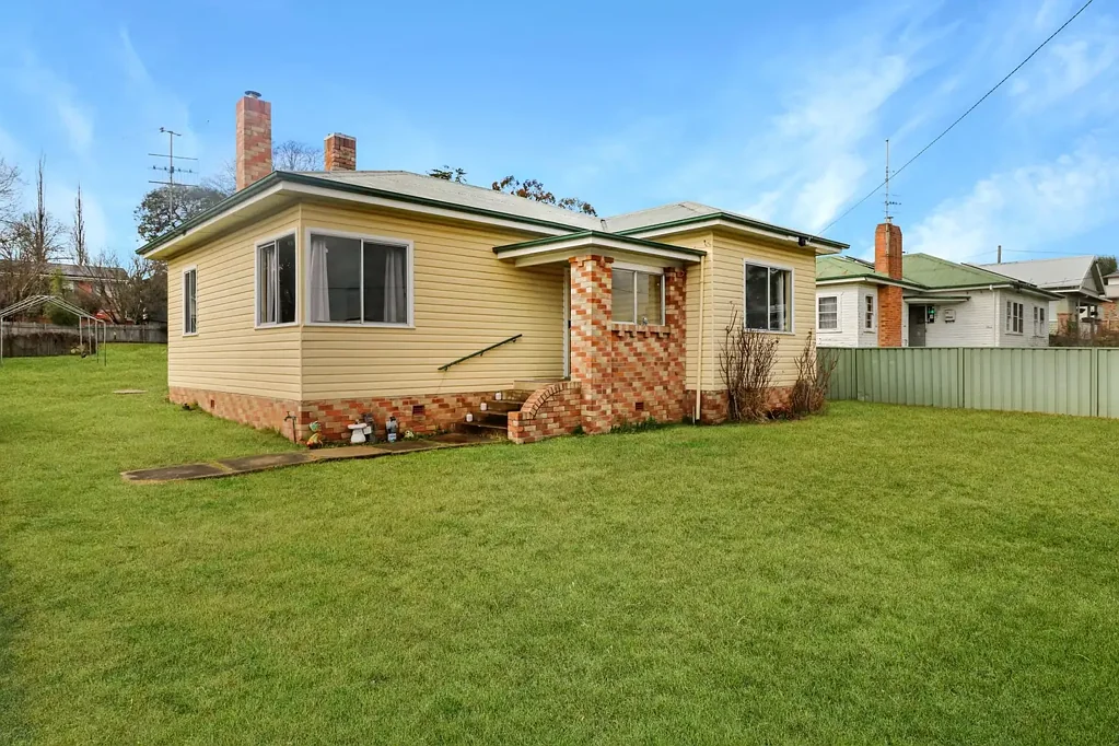 Glen Innes 2 Bedroom INVEST OR OCCUPY
