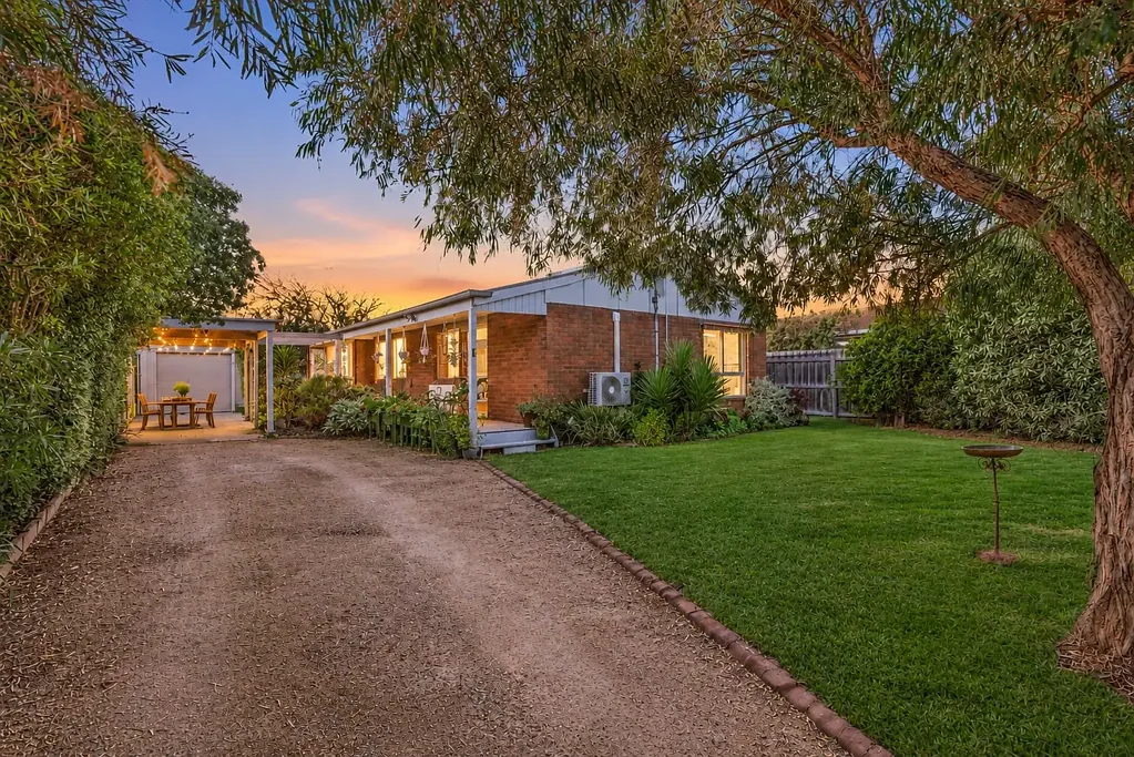 Ocean Grove 3બેડરૂમ Walk to the Beach and Room for the Van or Boat!