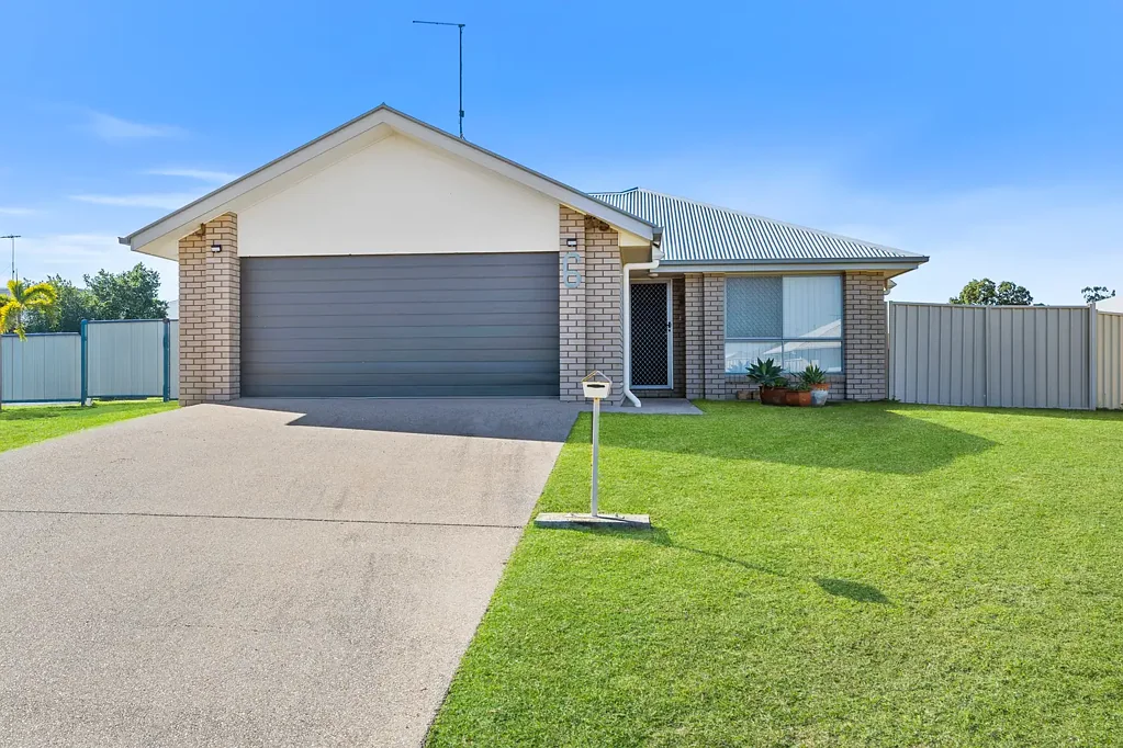 6 Hayden Place, Moura, QLD 4718