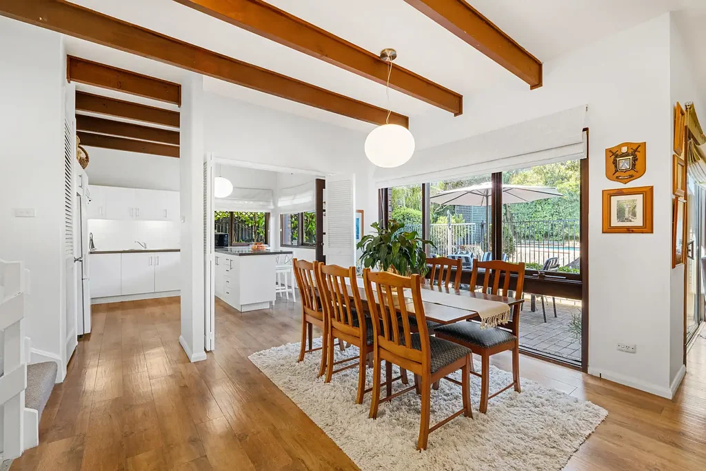Caringbah South 4ਬੈੱਡਰੂਮ Tranquil Family Living in Desirable Location