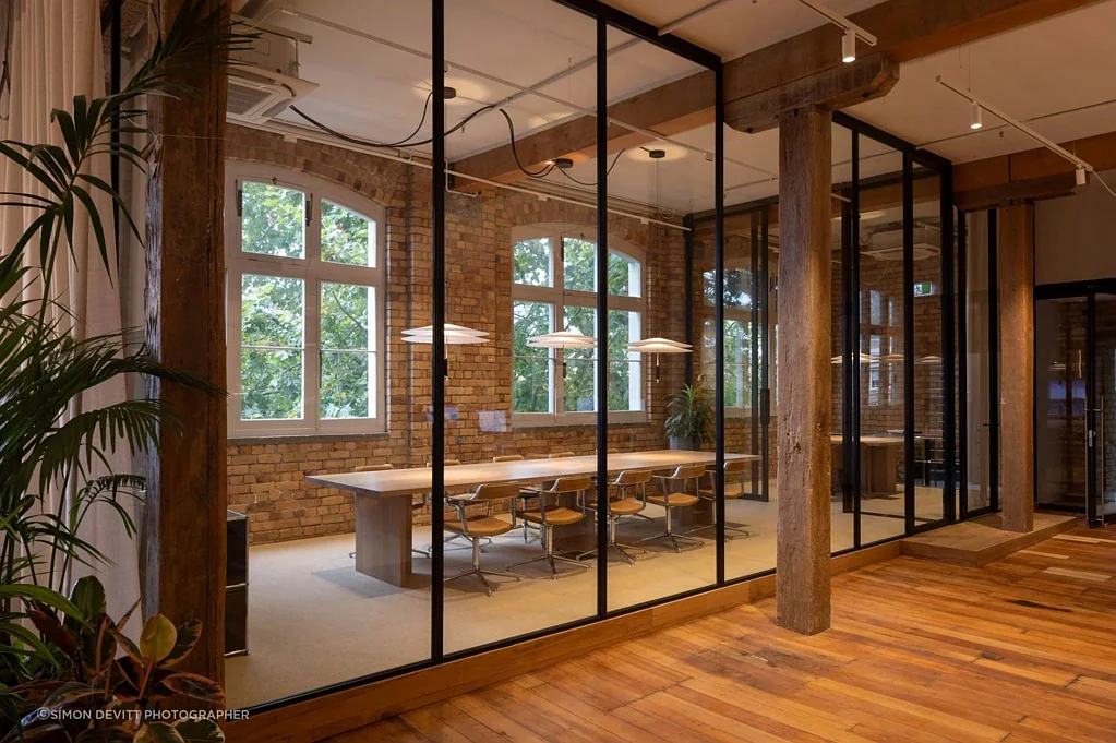 Parnell STATE-OF-THE-ART PARNELL OFFICE WITH OPTIONS