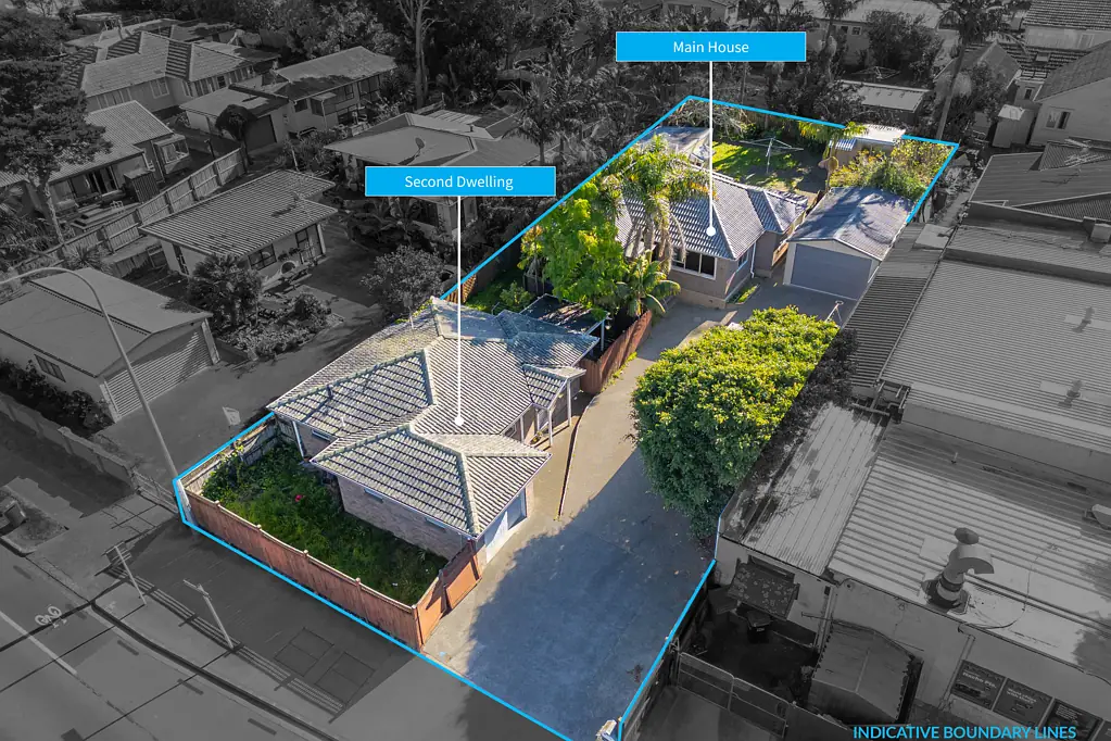 Manurewa 5 Bedroom Two Homes - Opportunity for Investors & Families