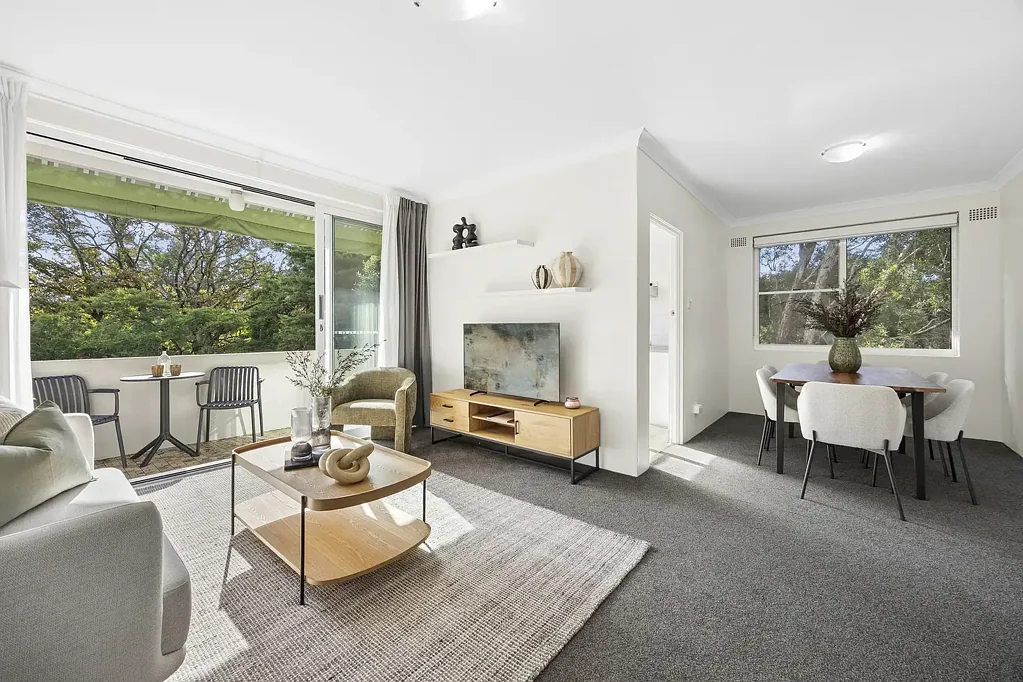 Cremorne 2ห้องนอน Light-filled apartment with leafy outlook in a quiet, convenient setting