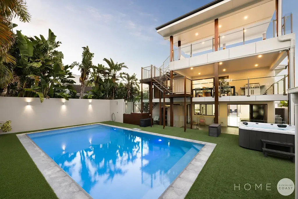 Alexandra Headland 4 Bedroom The Ultimate in Coastal Luxury & Dual Living