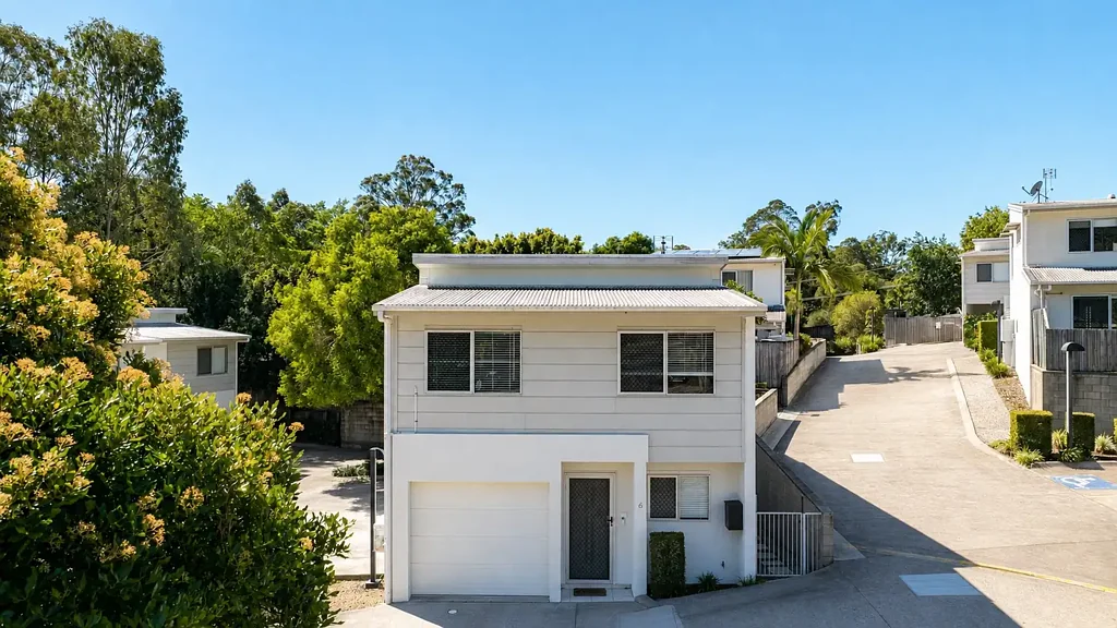Nambour 4房  SOLD BY JAMIE VIBERT & NAJ ELSAYED
