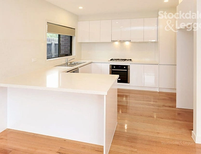 2/30 Ibbotson Street, Watsonia, North Melbourne, 3 غرف, 2 حمامات, Townhouse