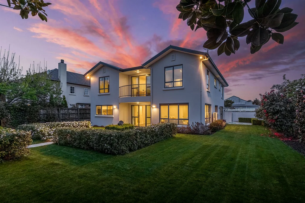 Riccarton 5Zimmer A Rare Ticket to the Exclusive Jane Deans Close
