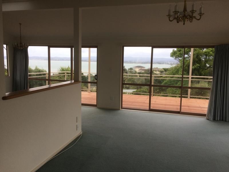 17 Sea Vista Avenue, Beach Haven, Auckland - North Shore, 5部屋, 0バスルーム