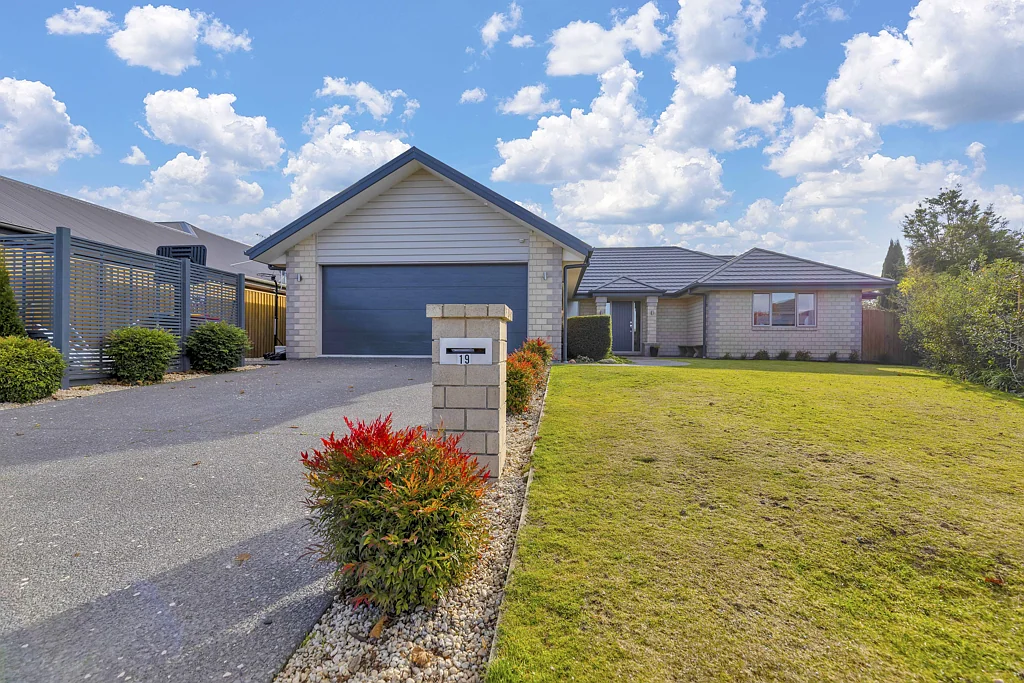 Rangiora 4 Bedroom Deadline Set, Dream Home Found - Don't Miss Out!