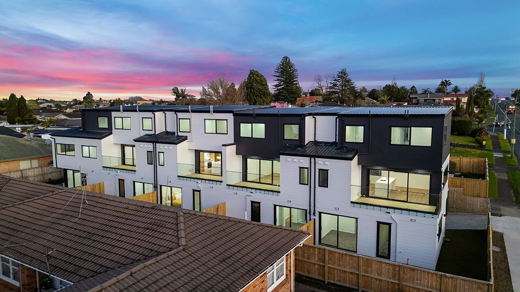 Papatoetoe 4房  Stunning new build with ensuites
