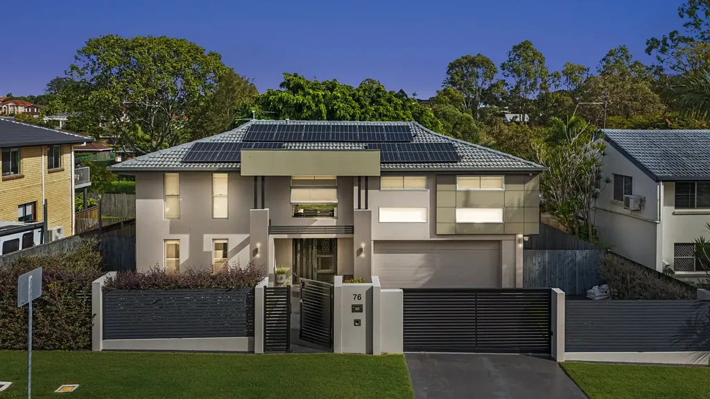 Carseldine 4ห้องนอน Luxury Living Redefined in this Serene Residence Nestled in the Carseldine Wineries Estate