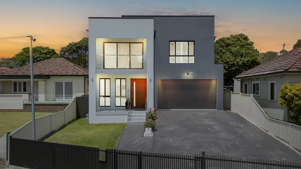 2 Thurlow Street, Riverwood, NSW 2210