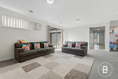14 STONEHILL DR, MADDINGLEY VIC 3340, 0 Kuwarto, 0 Banyo, House