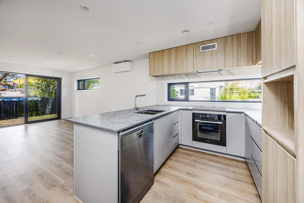 Mangere Bridge 2房  Experience Modern Living in South Auckland