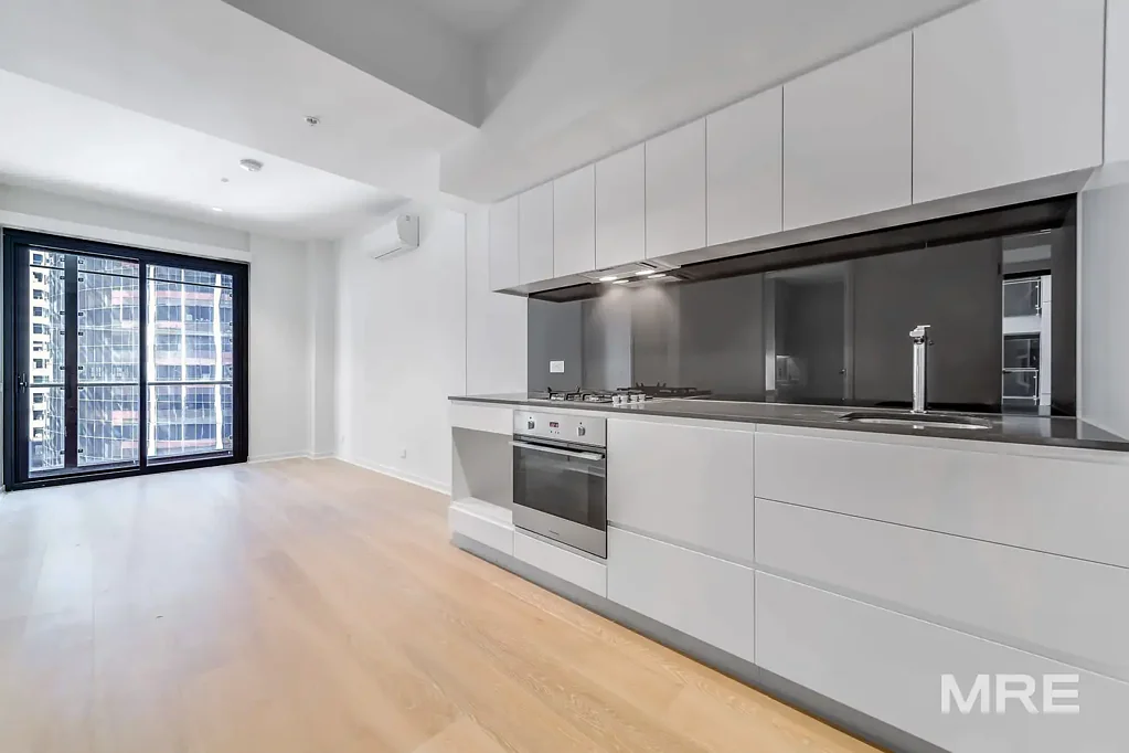 Sensational opportunity to live in the heart of the CBD in style