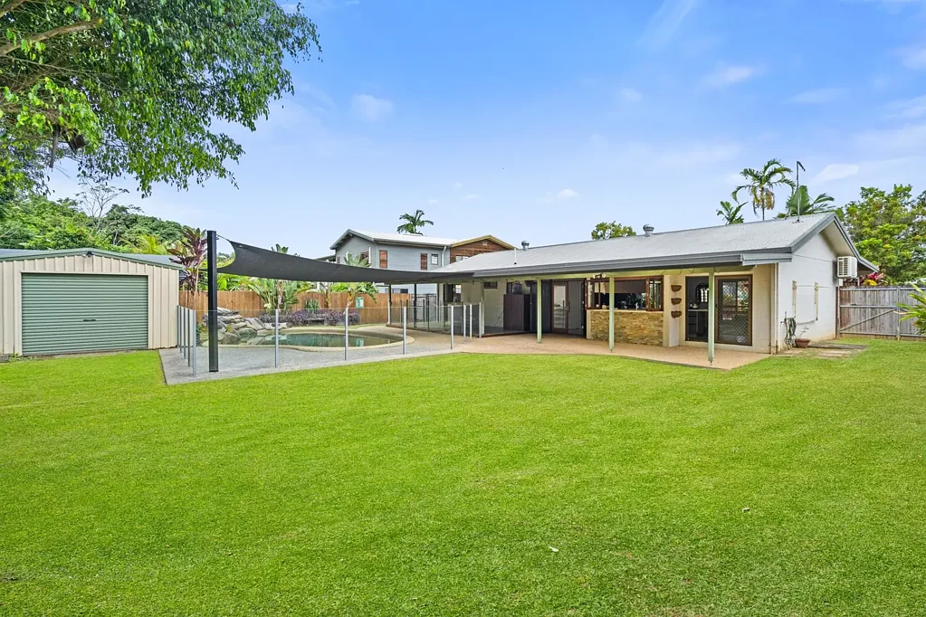 Smithfield 3房  Fully Renovated Home with Pool, Shed & No Rear Neighbours