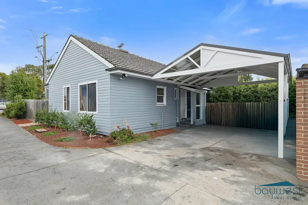 1/24 Eramosa Road West, Somerville, VIC 3912