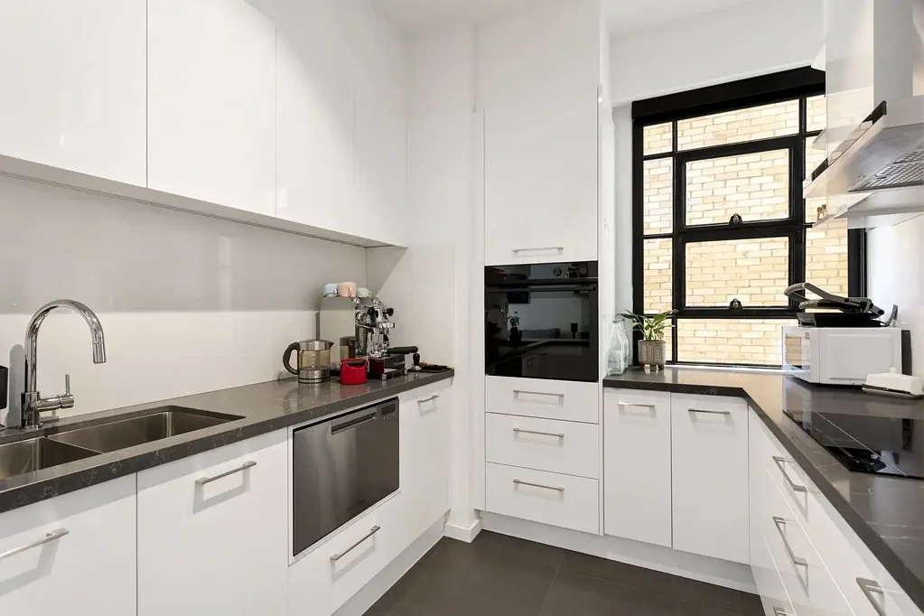Exquisite Two-Bedroom Apartment in the Iconic Madison Building Spacious, Stylish, and Perfectly Located for Urban Living