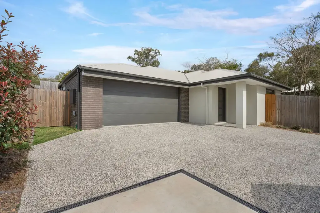 Bellbird Park 4ਬੈੱਡਰੂਮ METICULOUSLY PRESENTED NEAR-NEW HOME