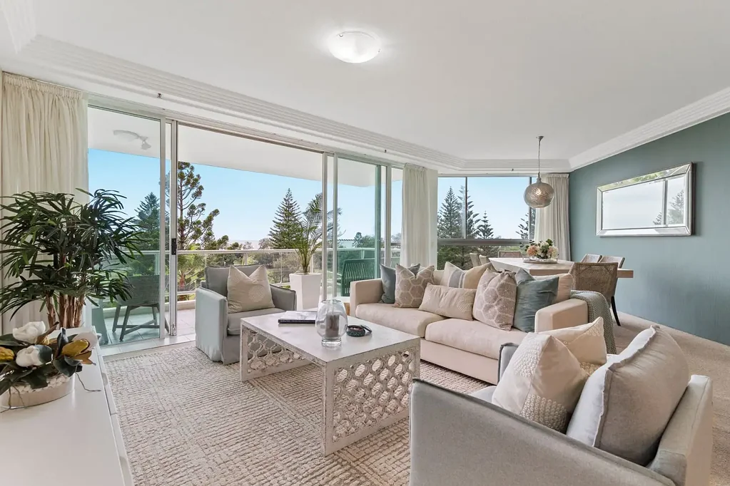 Broadbeach 2房  SOPHISTICATED COASTAL LUXURY AT CARMEL BY THE SEA