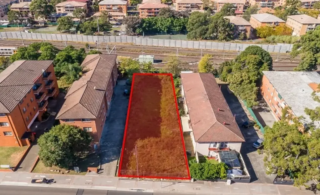 Liverpool CBD核心地段 820㎡珍稀地块 R4规划 2:1容积率 35米建筑高度 步行2分钟至火车站 潜力租赁开发 寓意无限商机！ CBD DEVELOPMENT OPPORTUNITY – R4 High Density