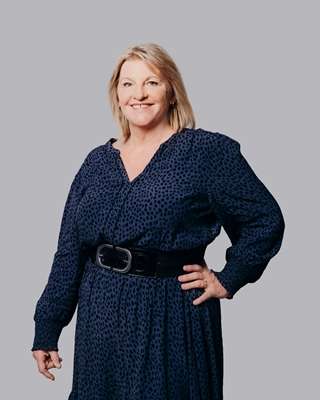 Toni Curline